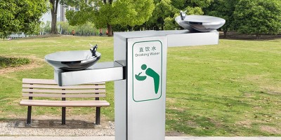 便捷饮水新体验：智能户外饮水台点亮智慧城市生活