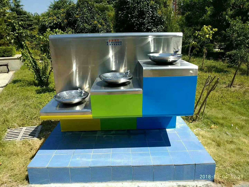 园博园直饮水台