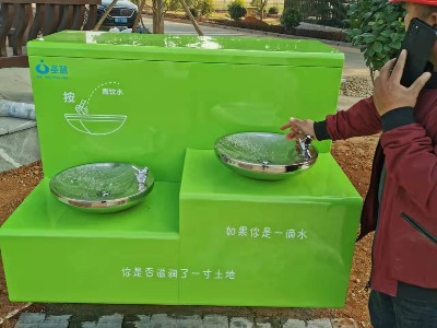 园林景区户外直饮水台安装广受游客好评