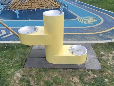 从高矮盆设计看户外直饮水机的人性化关怀