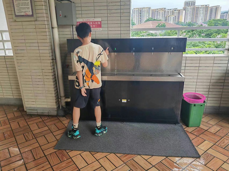中学教学楼直饮水机