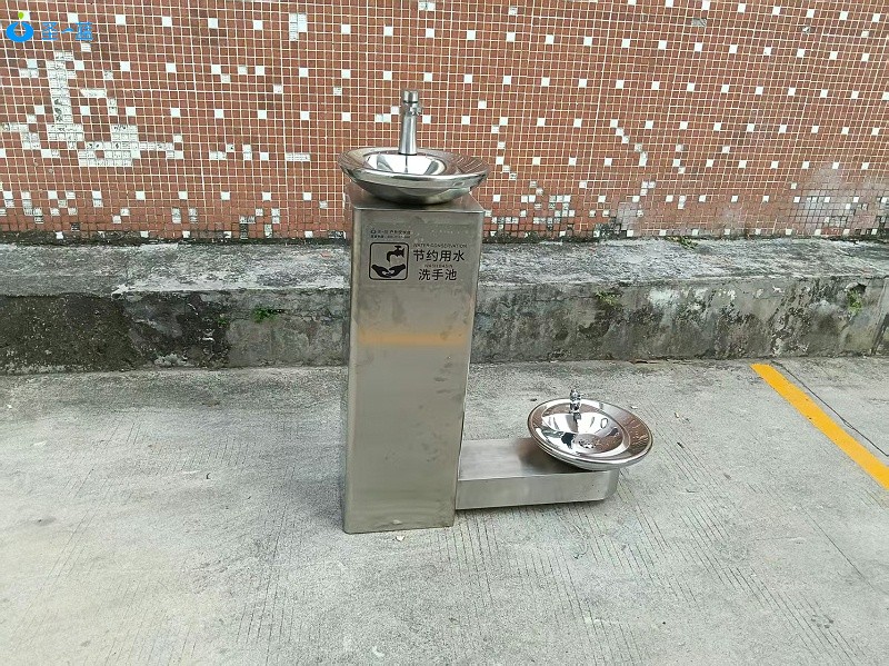 公园户外洗手池