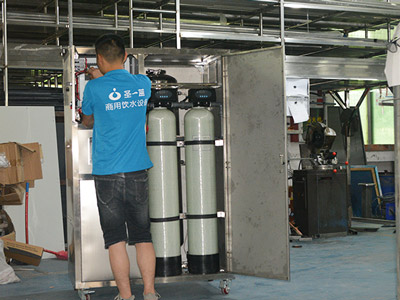 深圳圣蓝-纯净水设备装配