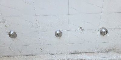 深圳坪山监狱不锈钢防悬挂水龙头项目圆满完成