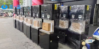 全国学校直饮水项目集中下单，圣蓝校园刷卡直饮水机现货库存充足，旺季供货无忧