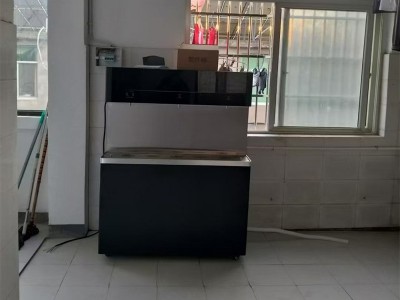 聚焦细节，守护成长--我校直饮水机全覆盖，用责任守护师生饮水健康