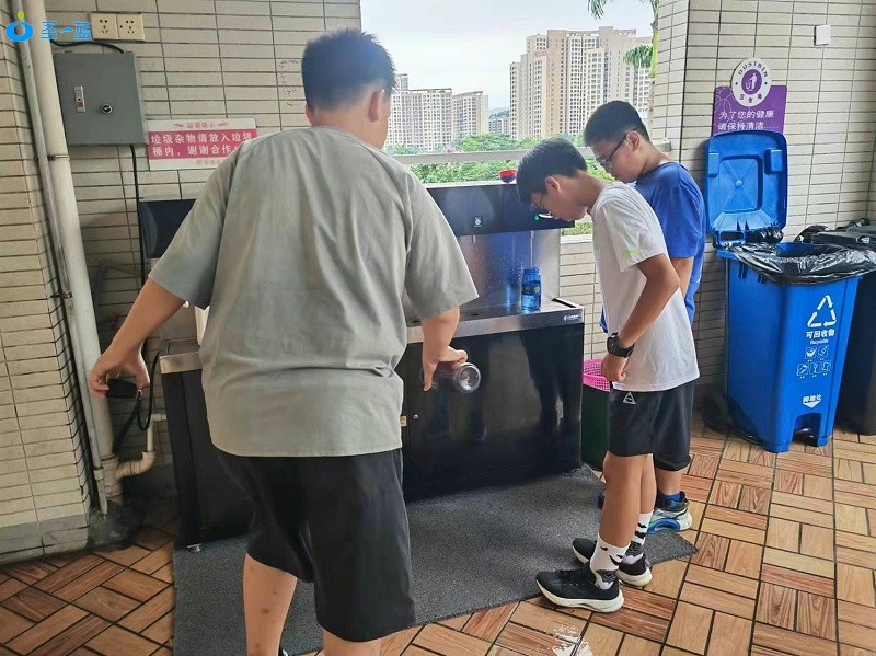 校园直饮水机