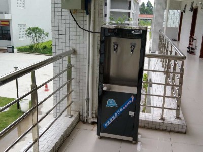 海能达选择安装圣蓝高端智能步进式开水器
