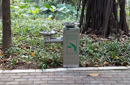 应用场景-户外公共饮水台步行街